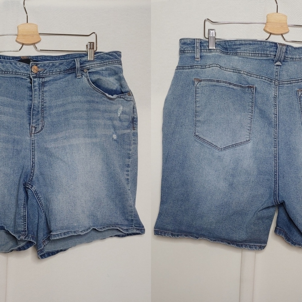 1822 Denim High Rise Jean Shorts Distressed Stretch Medium Wash 24W Plus Stretch
